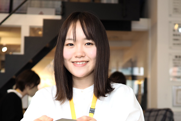 林 香里