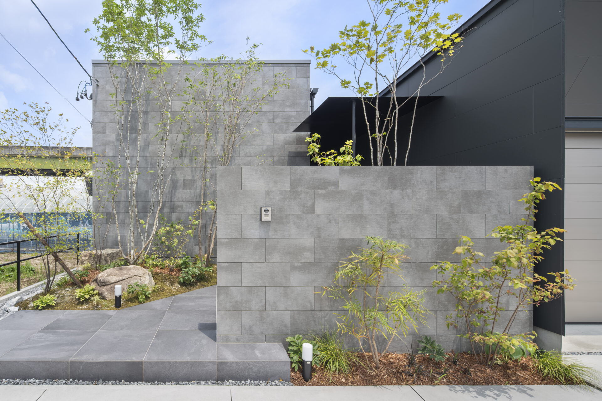 外壁一部タイル